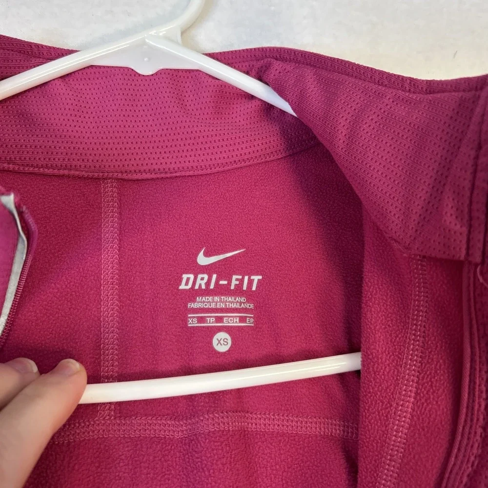 Nike Jacket Womens XS Pink Livestrong Dri Fit Track Running Full Zip 416336-694